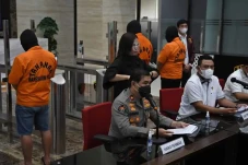 Polri Blokir 50 Rekening...