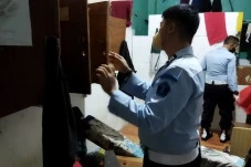 Cegah Gangguan Keamanan,...