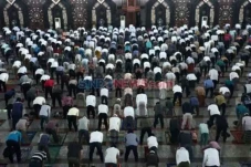 Pelaksanaan Ibadah Tarawih,...