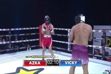 Duel Vicky Prasetyo...