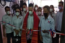 Resmikan Kantor Baru,...