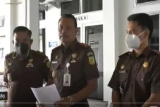 Diduga Korupsi Rumah...