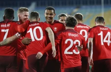 Dilema Penggawa Swiss...