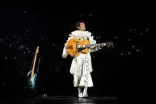 Comeback, Harry Styles...