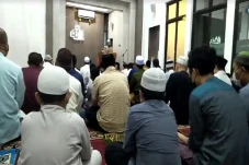 Salat Tarawih di Bandung...