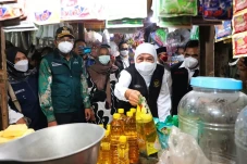 Blusukan ke Pasar di...