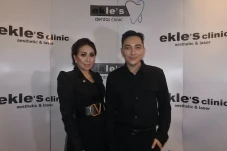 Ekles Klinik dan Sarah...