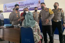 Tinjau Vaksinasi Booster...