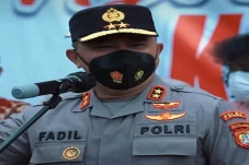 Polisi Tangkap 8 Pemuda...