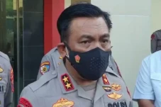 Ditetapkan Tersangka,...