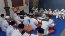 Isi Kegiatan Ramadhan,...