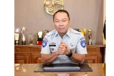Rivan Purwantono: Laka...