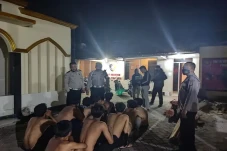 Perang Sarung, 14 Remaja...