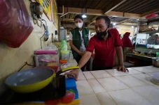 Kompor Induksi Bisa...