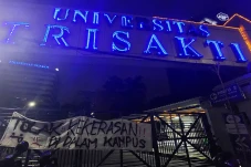 Protes Parkir Berbayar,...