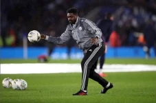 Tips Kolo Toure Menjaga...