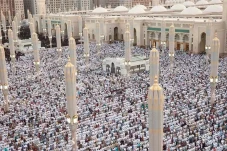 Sejarah Tarawih: Abu...