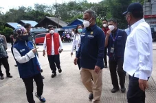 Tinjau SPBU di Kalimantan,...