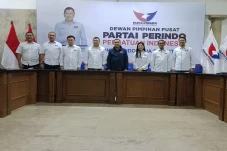 Boyke Novrizon: Partai...
