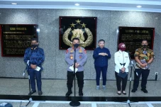 Kapolri Pastikan Stok...