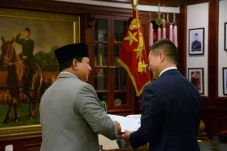 Dubes China Temui Menhan...
