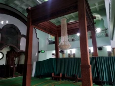 Menelusuri Masjid Tertua...