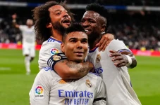 Hasil Real Madrid vs...