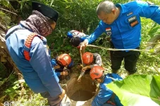 Mau Perbaiki Mesin Air...