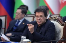 Profil Imran Khan: dari...