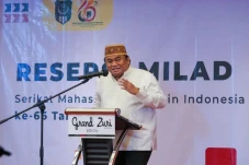 Wakil Ketua DPR Rachmat...