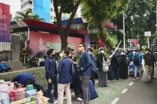 Ratusan Mahasiswa Bandung...