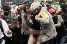 Saksi Sebut Penyerang...