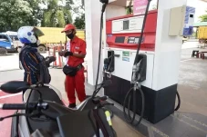 Pemerintah dan Pertamina...