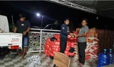 Sebar 2.000 Paket Sembako...