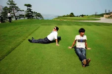 Korea Utara Hancurkan...