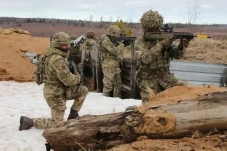 NATO Gelar Latihan Perang...