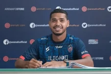 Tinggalkan PSM Makassar,...
