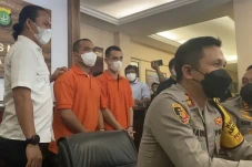 Putra Siregar dan Rico...