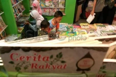 Genjot Budaya Baca,...