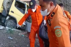 Memilukan! Korban Terjepit...