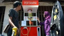 Beli Pertalite Dilarang...