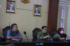 DPRD Kendal Desak Pemerintah...