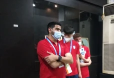 Enggak Tahan Panas Jakarta,...