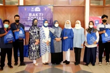 Persatuan Istri Anggota...
