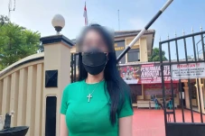 Wanita di Kembangan...