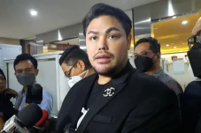 Kembalikan Uang Kontrak...