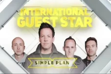 Hadirkan Simple Plan,...