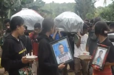 Tangis Keluarga Pecah...