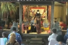 Uniknya Pentas Wayang...