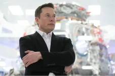 4 Mantan Pacar Elon...